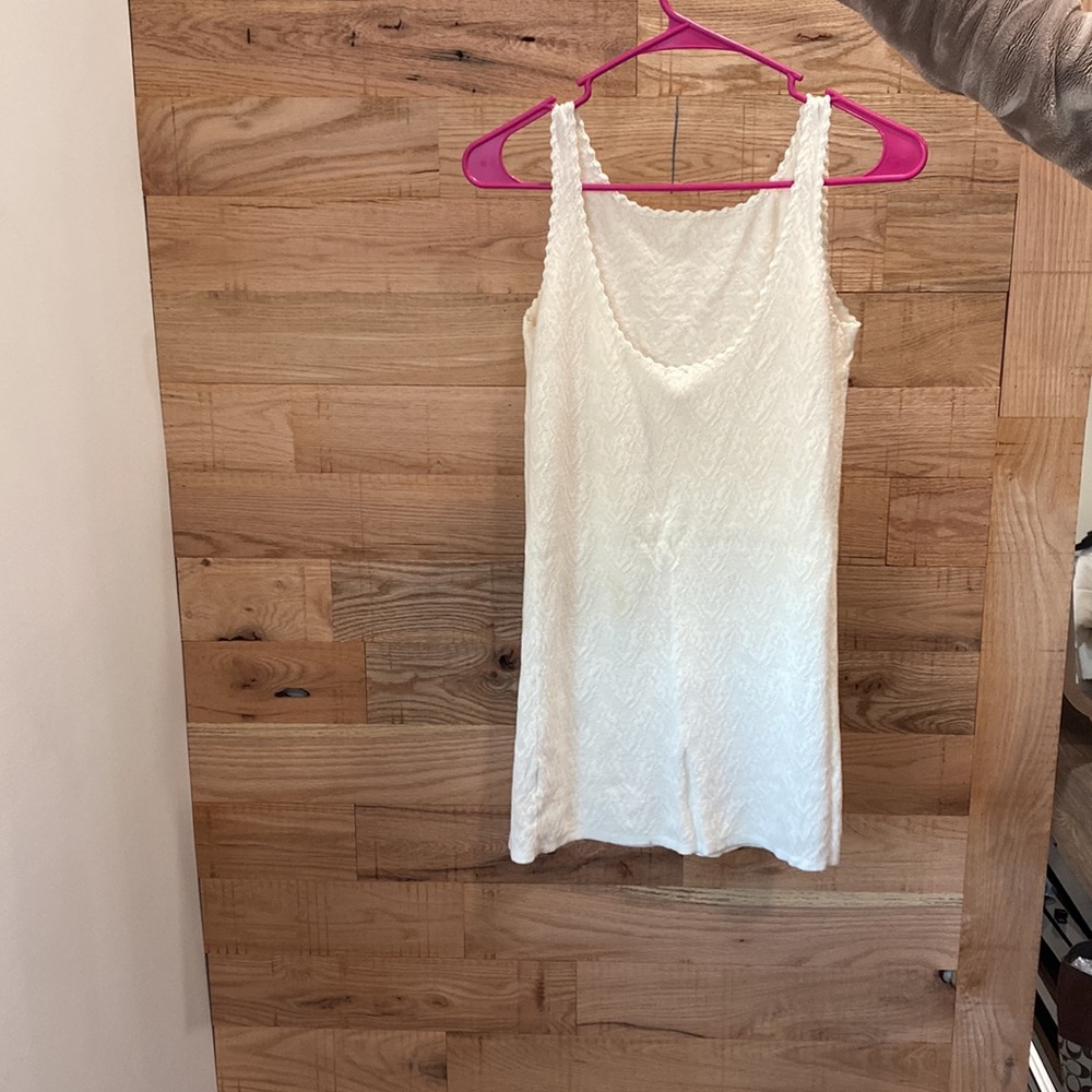 white knit tank top - Picture 2 of 2